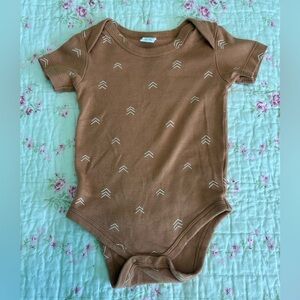 Colored organics onesie size 12-18 months